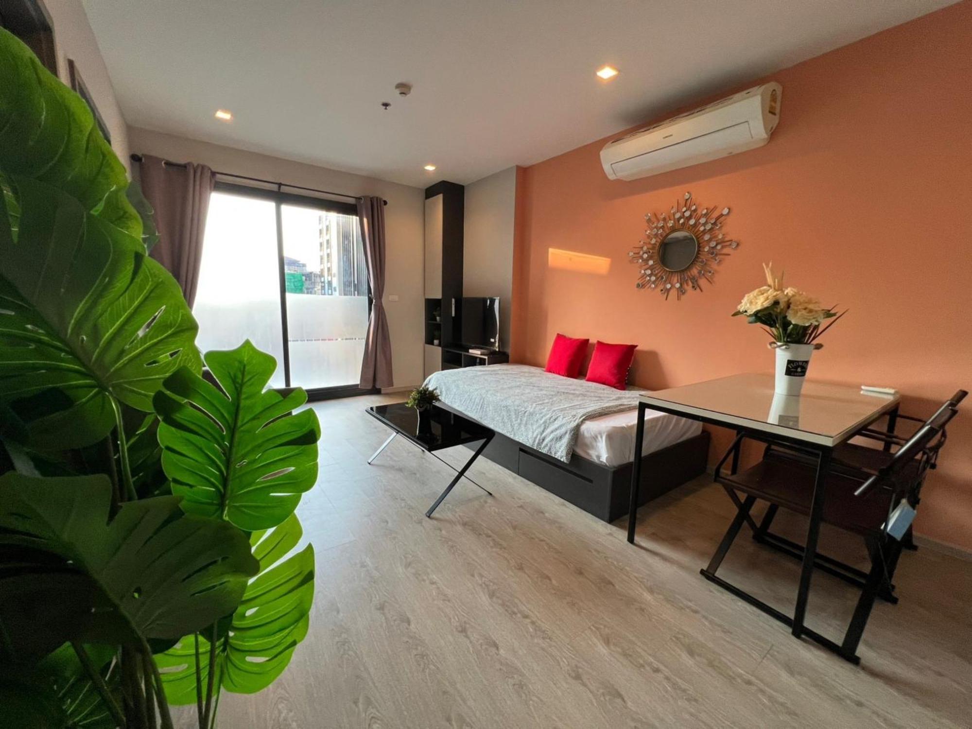 The Base Central Pattaya By Mickey Zewnętrze zdjęcie