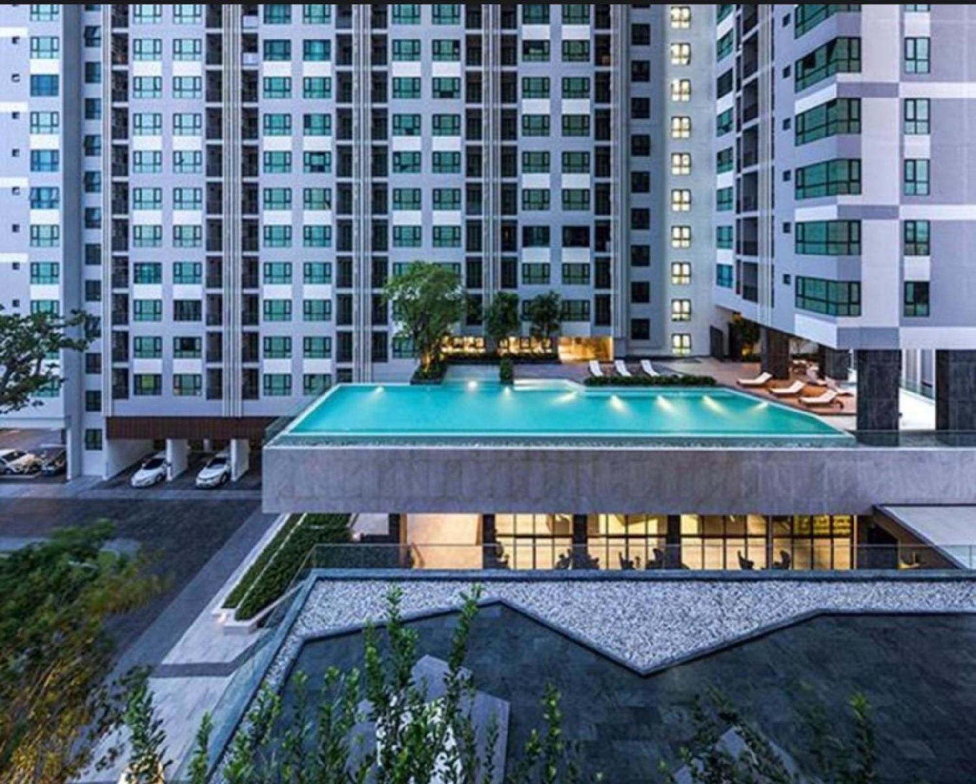 The Base Central Pattaya By Mickey Zewnętrze zdjęcie